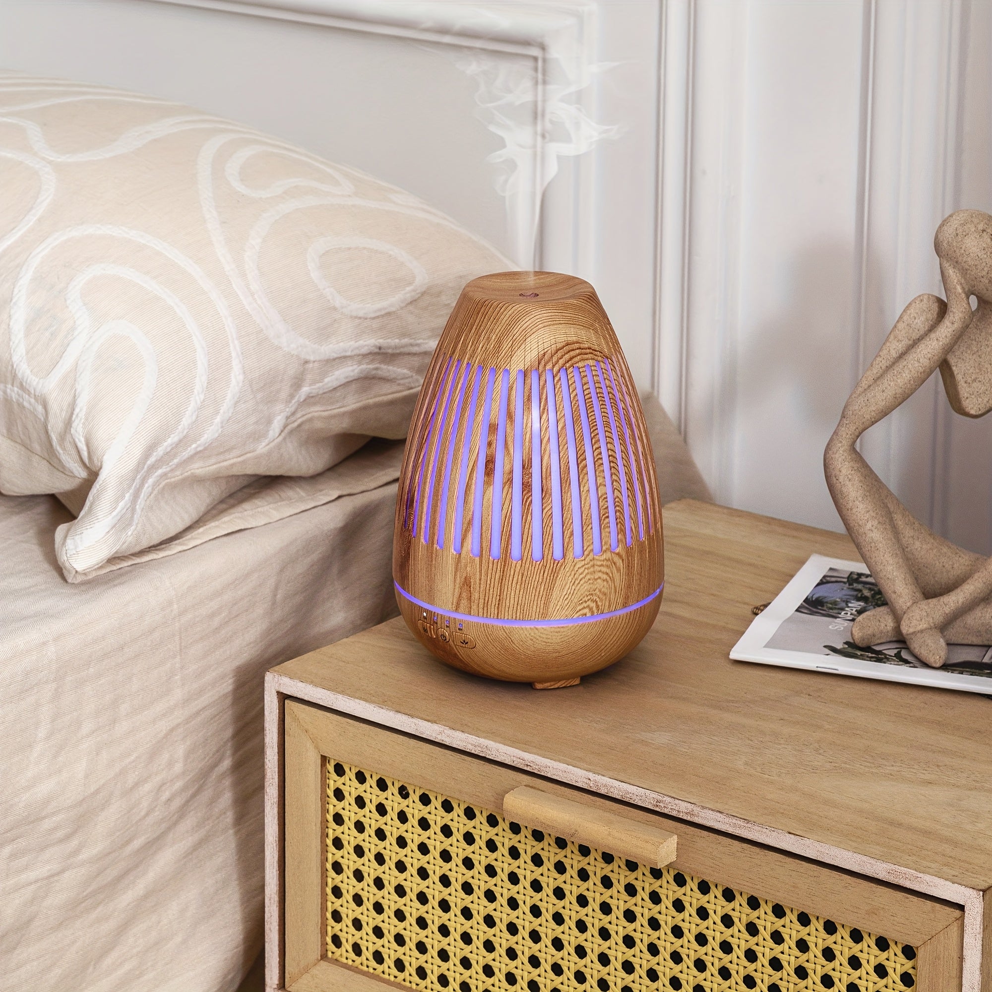 Essential Oil Diffuser 6.76 Oz Spray Humidifier with 7 Color LED Light Automatic Shut Off And Home Fragrance Lamp for Bedroom And Office